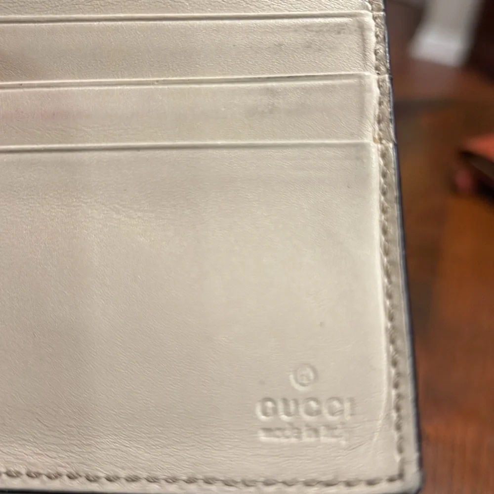 Gucci Men’s Bi-Fold Leather Wallet Made in Italy WLT 2